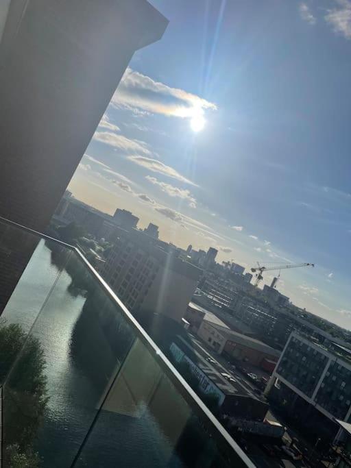 City Centre Penthouse Canal Views Манчестер Экстерьер фото