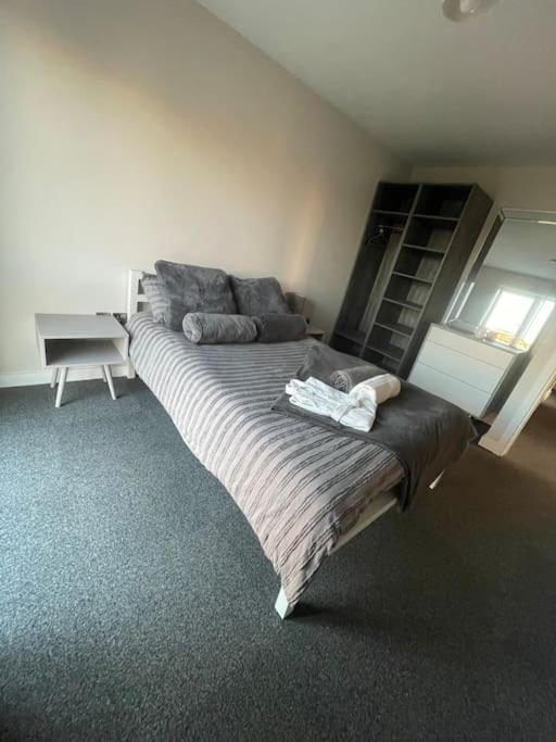City Centre Penthouse Canal Views Манчестер Экстерьер фото